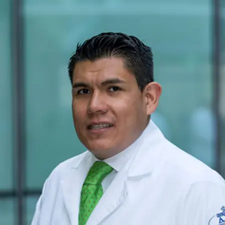 Dr. Iván Hernández